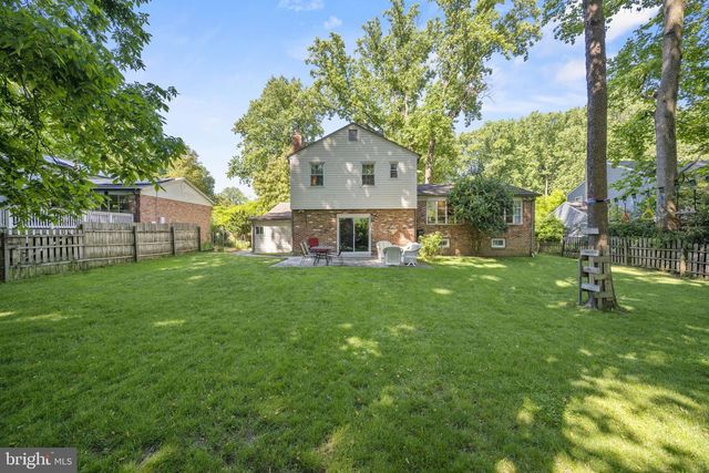 809 WOODLEY DR, Rockville, MD 20850