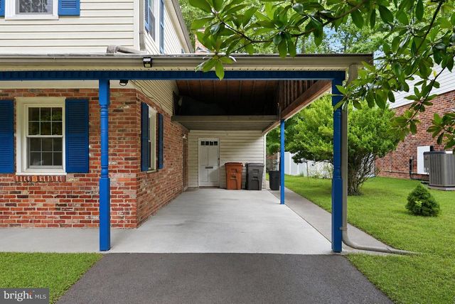 809 WOODLEY DR, Rockville, MD 20850