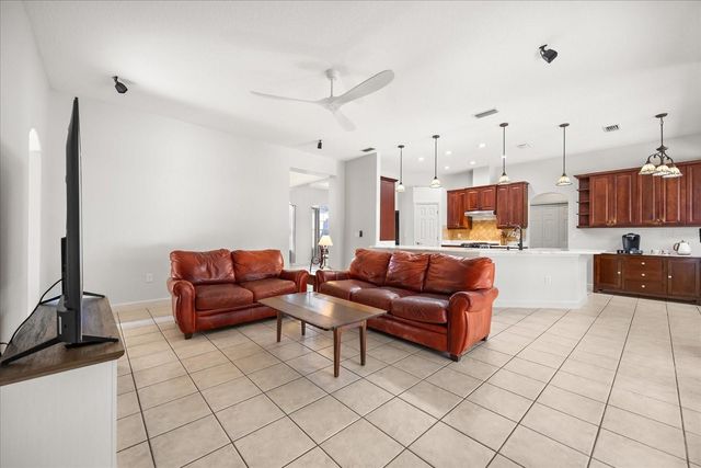 7624 LAKE ANGELINA DRIVE, Mount Dora, FL 32757