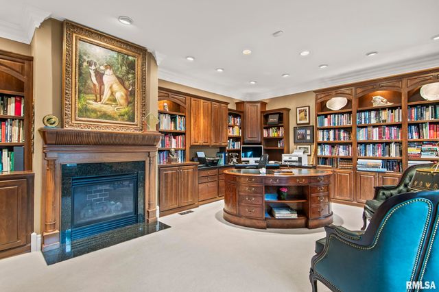 4 FOX Point, Rochester, IL 62563