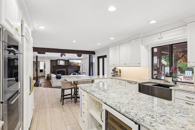 14900 Stirrup Lane, Wellington, FL 33414
