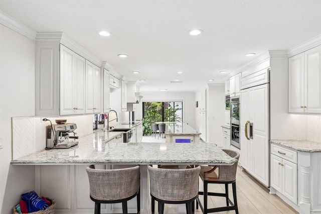 14900 Stirrup Lane, Wellington, FL 33414