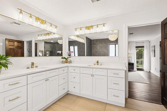 14900 Stirrup Lane, Wellington, FL 33414