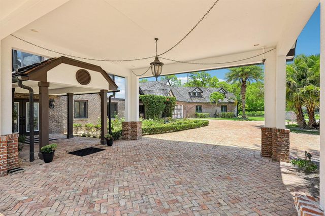 14900 Stirrup Lane, Wellington, FL 33414