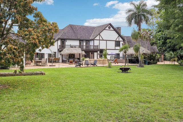 14900 Stirrup Lane, Wellington, FL 33414