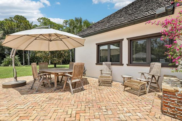 14900 Stirrup Lane, Wellington, FL 33414