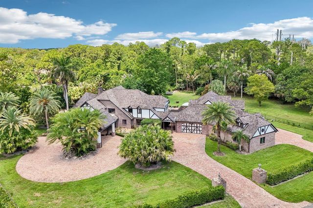 14900 Stirrup Lane, Wellington, FL 33414