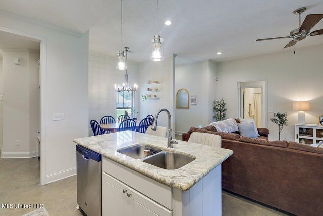 807 Barrington Court, Brandon, MS 39042