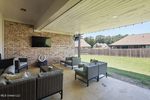 807 Barrington Court, Brandon, MS 39042