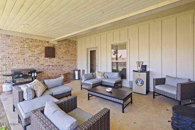 807 Barrington Court, Brandon, MS 39042