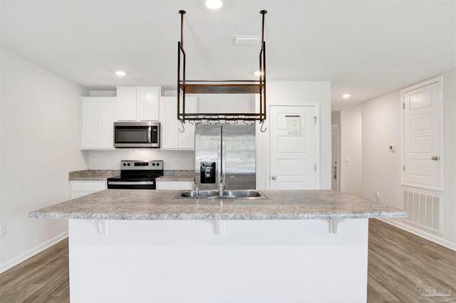 7024 Tepin Ct, Pensacola, FL 32526