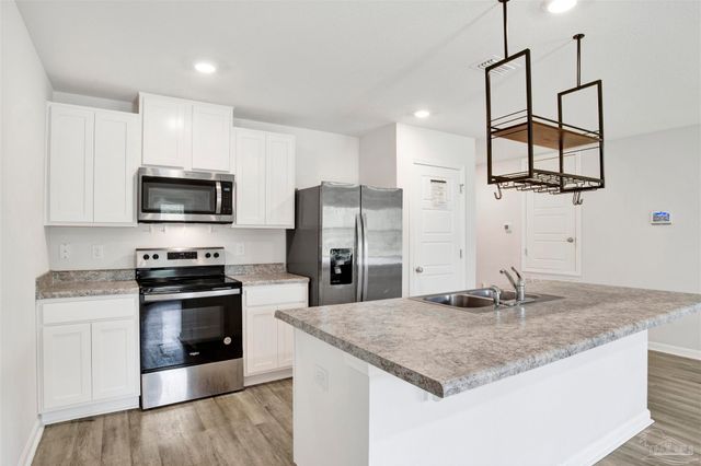 7024 Tepin Ct, Pensacola, FL 32526