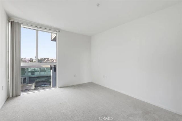 267 S San Pedro 315, Los Angeles, CA 90012