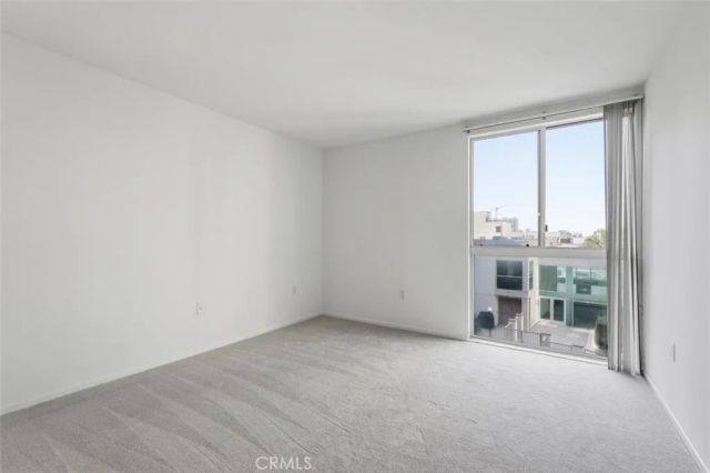 267 S San Pedro 315, Los Angeles, CA 90012