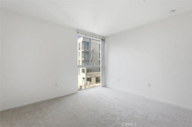 267 S San Pedro 315, Los Angeles, CA 90012