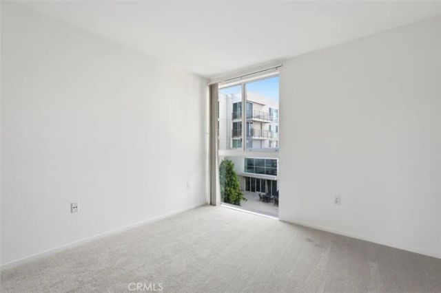 267 S San Pedro 315, Los Angeles, CA 90012