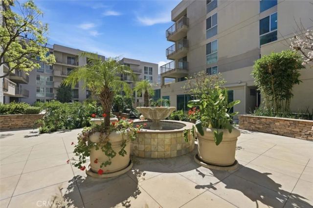 267 S San Pedro 315, Los Angeles, CA 90012
