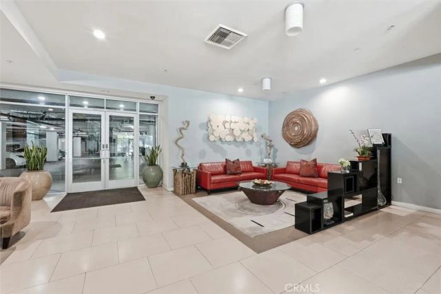 267 S San Pedro 315, Los Angeles, CA 90012