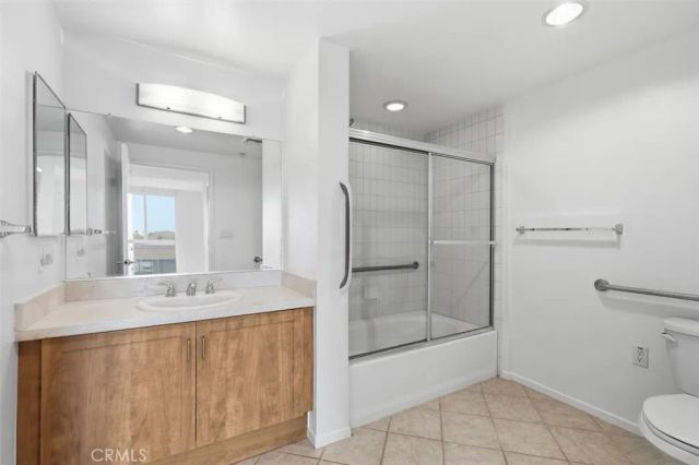 267 S San Pedro 315, Los Angeles, CA 90012