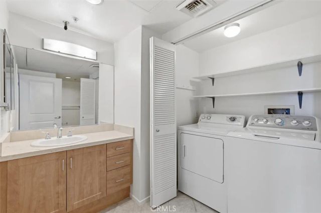 267 S San Pedro 315, Los Angeles, CA 90012