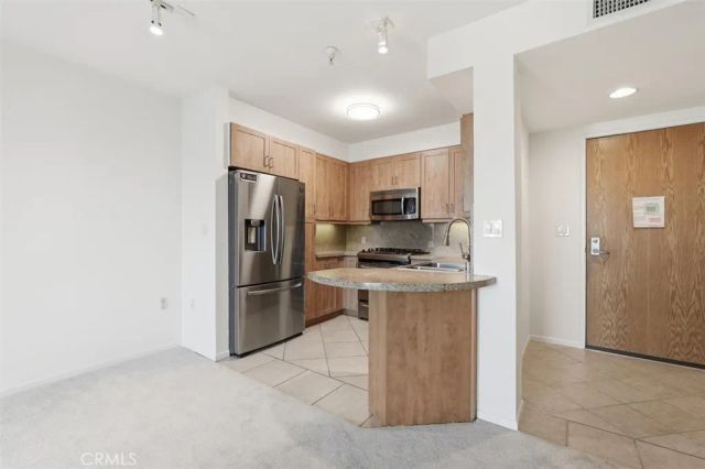 267 S San Pedro 315, Los Angeles, CA 90012