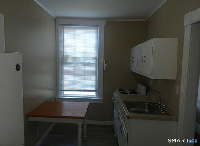 202 Broadway, Norwich, CT 06360