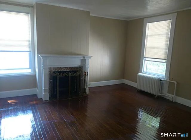 202 Broadway, Norwich, CT 06360