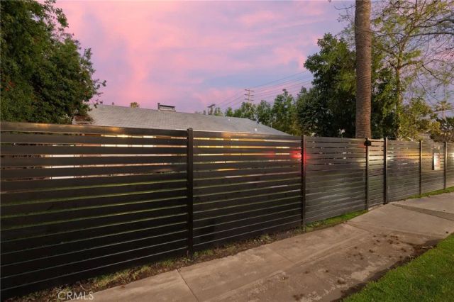 5208 Woodman, Sherman Oaks, CA 91401