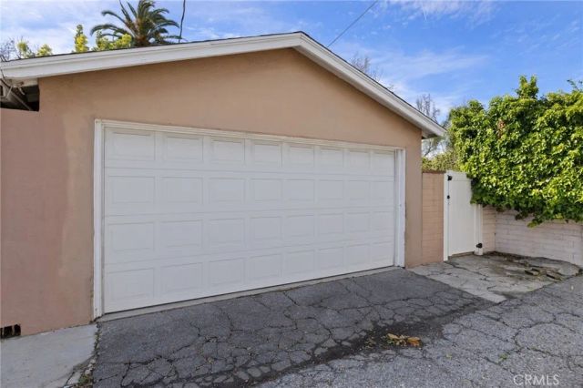 5208 Woodman, Sherman Oaks, CA 91401