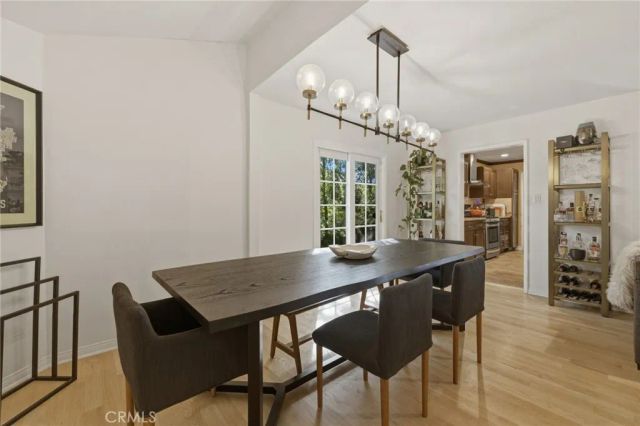 5208 Woodman, Sherman Oaks, CA 91401