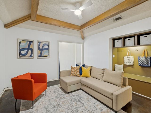 7310 Hundley Boulevard, Dallas, TX 75231