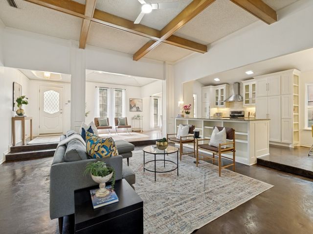7310 Hundley Boulevard, Dallas, TX 75231
