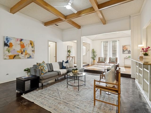 7310 Hundley Boulevard, Dallas, TX 75231