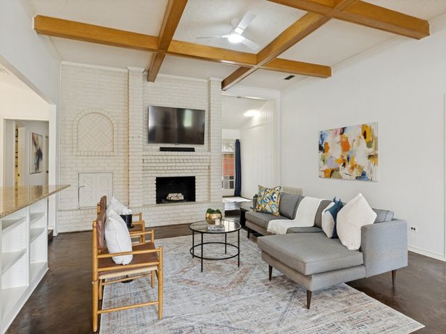 7310 Hundley Boulevard, Dallas, TX 75231