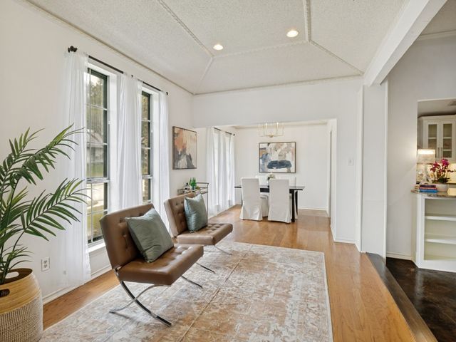 7310 Hundley Boulevard, Dallas, TX 75231