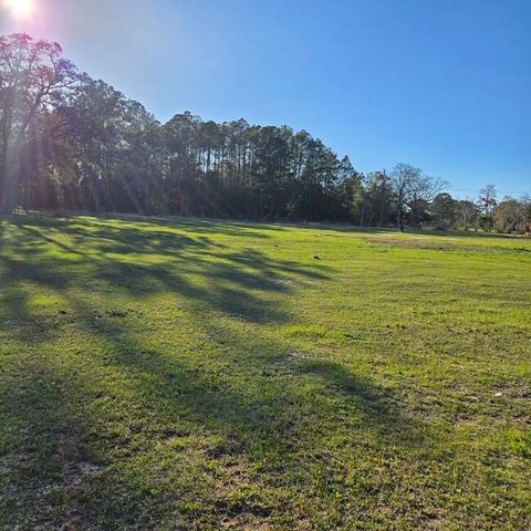 2606 Beechwood Drive, Jesup, GA 31545