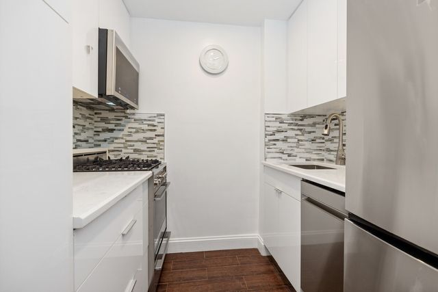 345 E 56th St Apt 5B, New York City, NY 10022