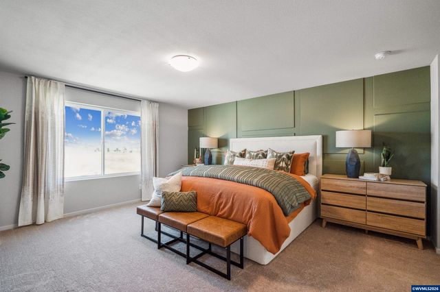 511 Spring Bl, Woodburn, OR 97071