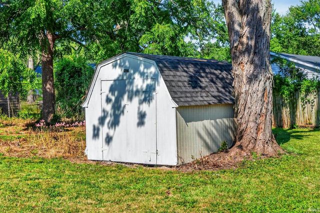 7330 Knightswood Drive, Fort Wayne, IN 46819