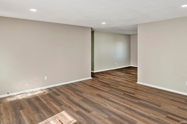 7330 Knightswood Drive, Fort Wayne, IN 46819