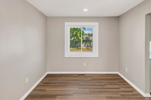 7330 Knightswood Drive, Fort Wayne, IN 46819