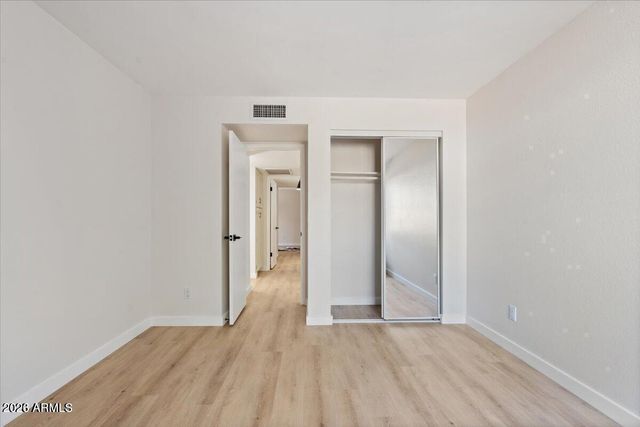 8432 E MALCOMB Drive, Scottsdale, AZ 85250