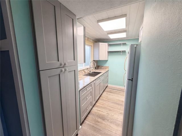 1303 S HERCULES AVENUE 6, Clearwater, FL 33764