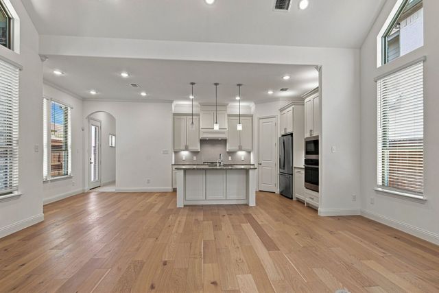 2620 Trinity Trail Way, Fort Worth, TX 76118