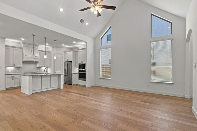 2620 Trinity Trail Way, Fort Worth, TX 76118