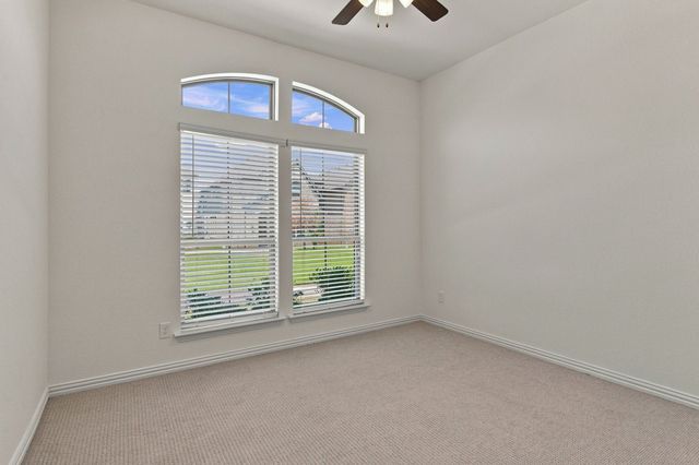 2620 Trinity Trail Way, Fort Worth, TX 76118