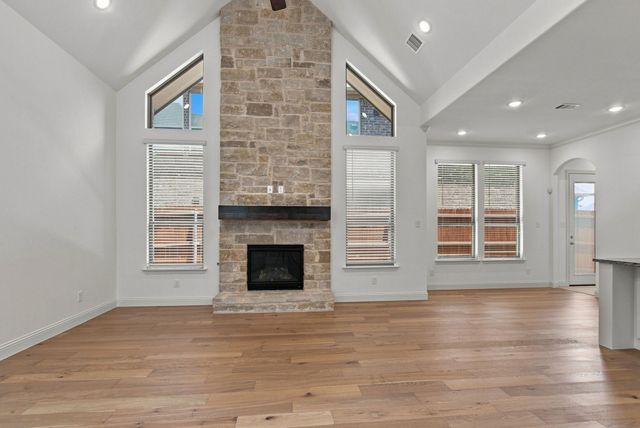 2620 Trinity Trail Way, Fort Worth, TX 76118