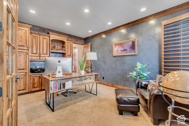 6455 S RAYMOND DR, South Weber, UT 84405
