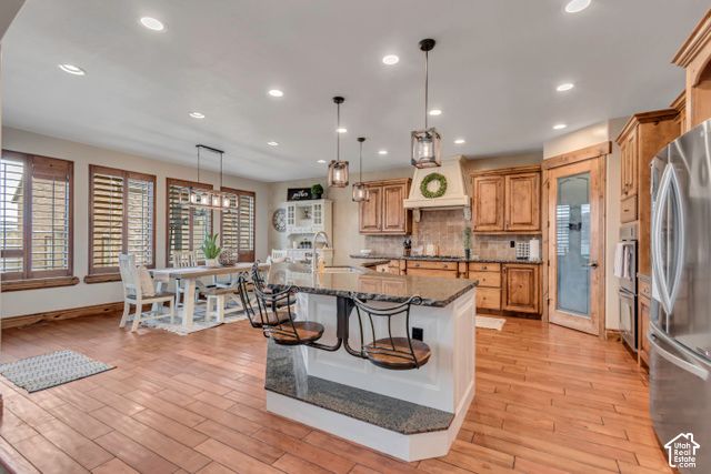 6455 S RAYMOND DR, South Weber, UT 84405