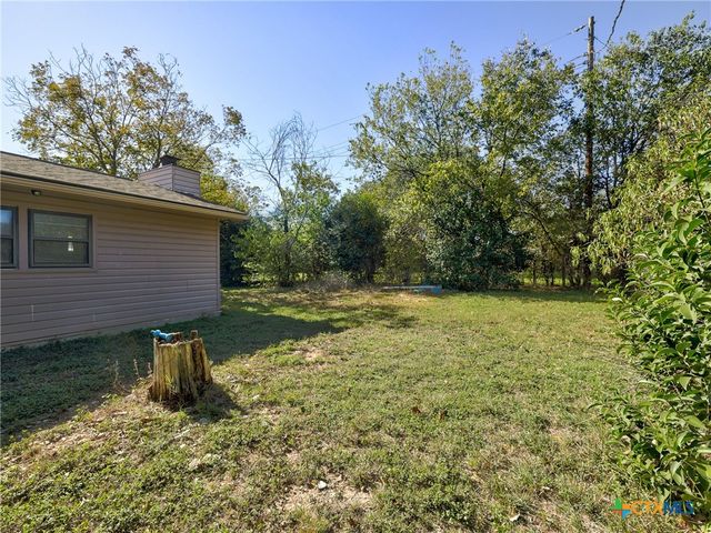 103 Lackey, Florence, TX 76527